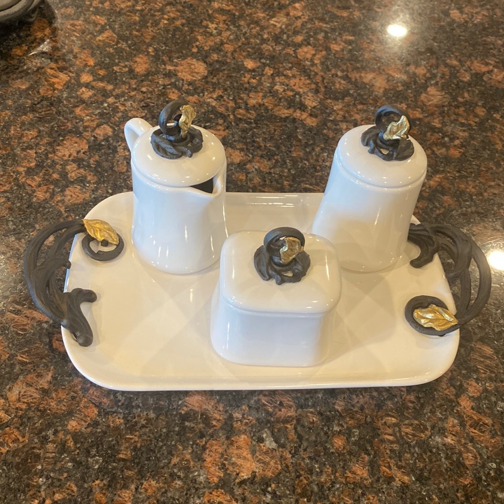 GG Collection sugar and creamer set